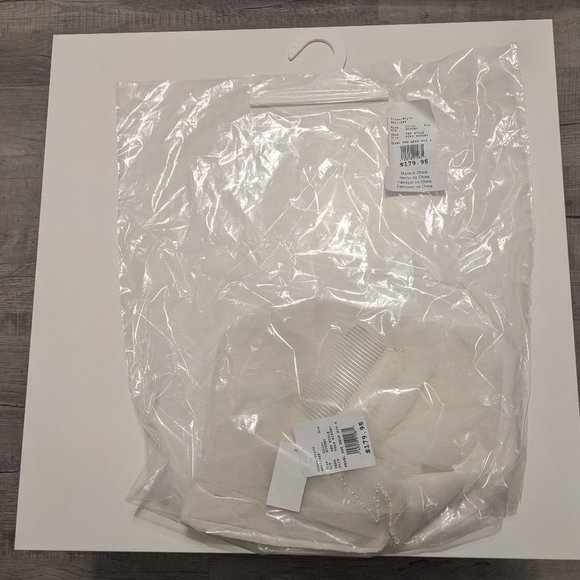 David's Bridal Pearl and Bead Veil V563 Ivory - Picture 15 of 15